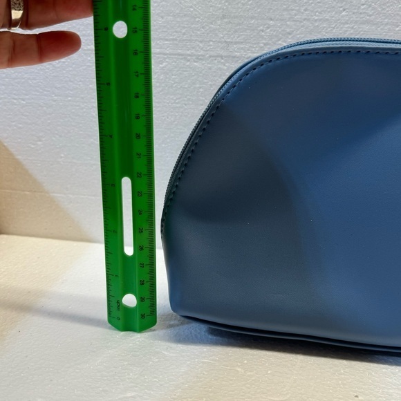 Salvatore Ferragamo‎ 💄 Parfums Turkish Makeup/Toiletry/ Amenity Bag- Blue NWOT - Picture 10 of 10